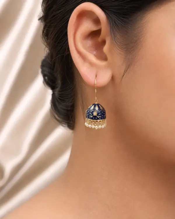 MEENA HOOK BALI